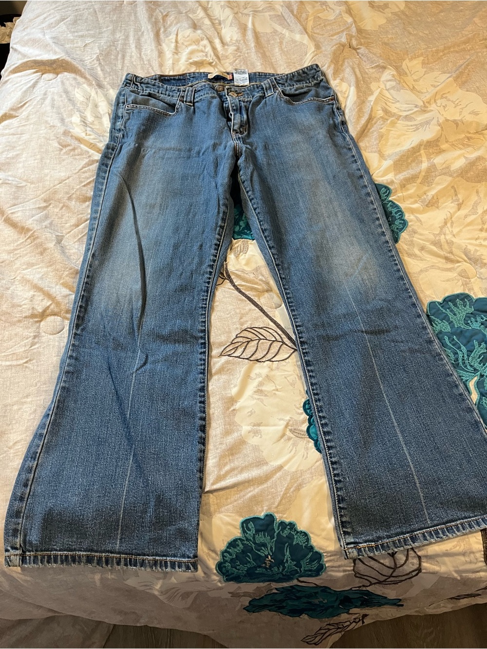Classic Women's Blue Bootcut Jeans Levi’s